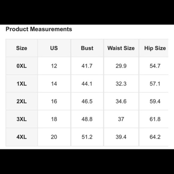 Plus size ditsy floral romper - Picture 7 of 9